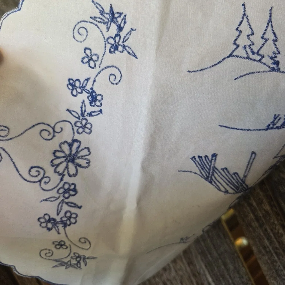 Embroidered Linen Table Runner Dutch Themed Bluework Scalloped Set of 2 Vintage